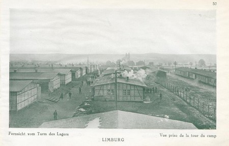 Vue du camp de Limburg prise depuis la tour pendant Première Guerre Mondiale