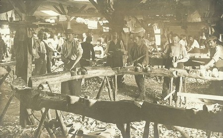 la fabrication de sabot par des prisonniers dans le camp de Münster II