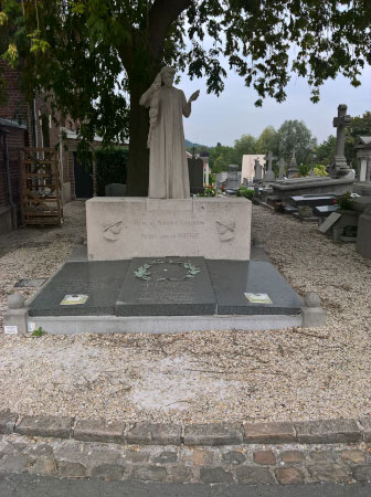 Tombe de René et Maurice GOUVION, deux poilus morts pour la France pendant la Grande Guerre