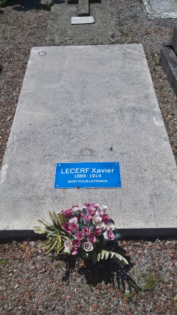 Tombe de Xavier LECERF au cimetière de Saint-Saulve